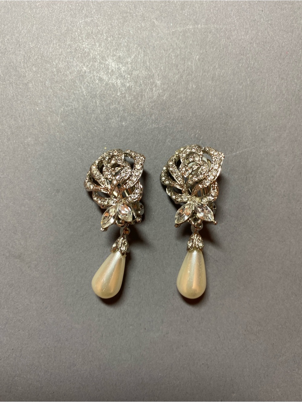 Vintage rose rhinestone pearl clip earrings